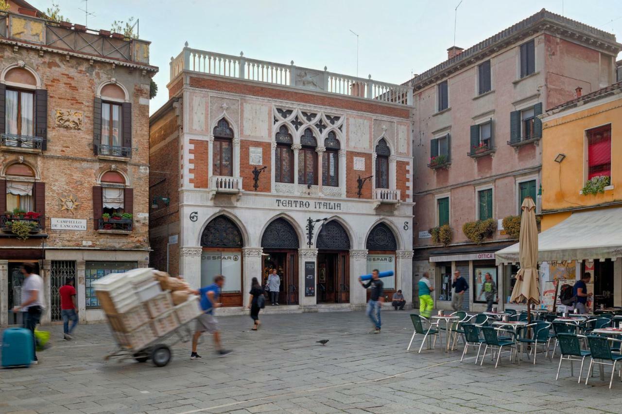Piccola Corte Venice Luaran gambar