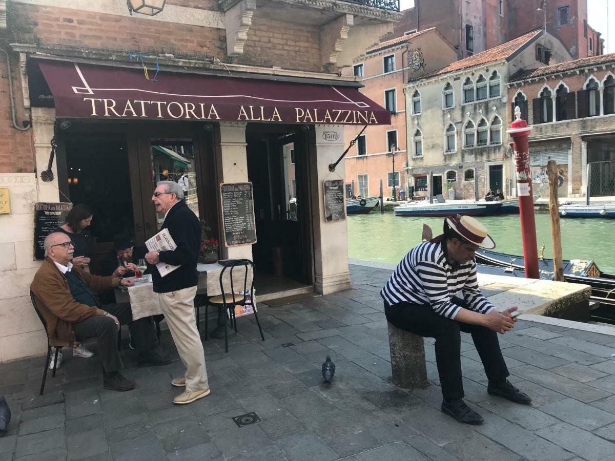 Piccola Corte Venice Luaran gambar